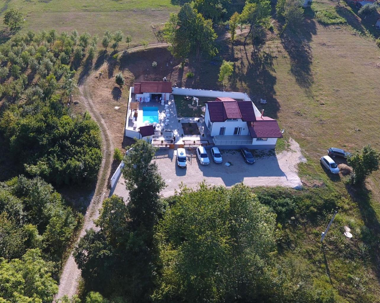Romantic Lodge Баня Лука Екстериор снимка